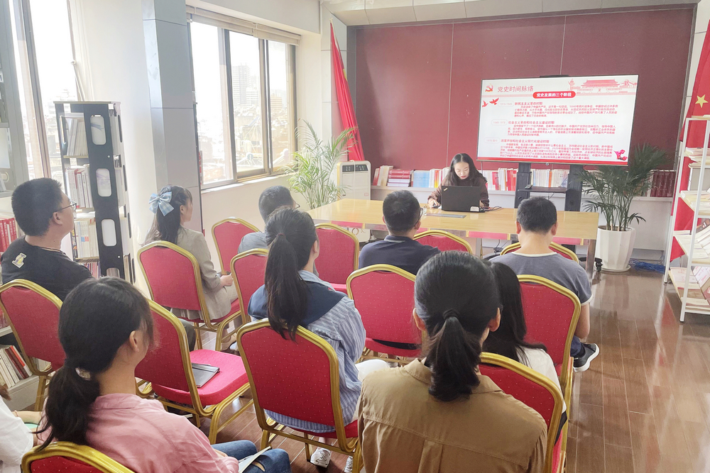 1630135701373601.jpg “青年講師團”宣講稿件配圖2.jpg