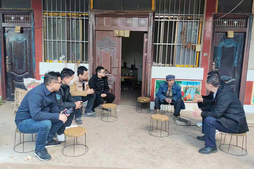 1647347169712907.jpg 赴保山隆陽區(qū)瓦馬鄉(xiāng)集鎮(zhèn)供水廠調研并與當地村民交流.jpg